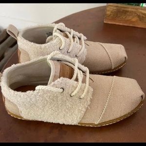 TOMS Bota crepe Booties faux shearling